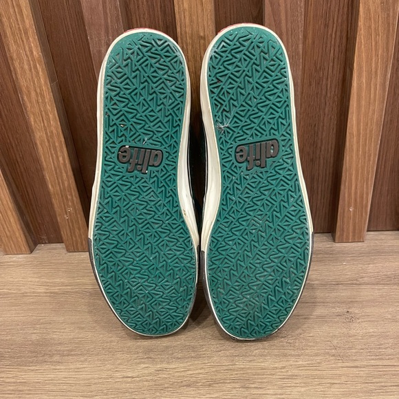 Alife nyc high-top checkered sneakers. - Picture 7 of 9